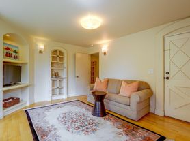 404 Torres St, Carmel, CA