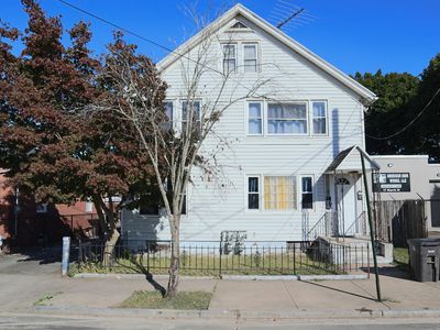 19 Morris Street, New Haven, CT, 06519