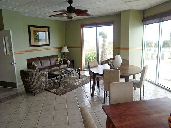 3rd image of 2000 Gulf Blvd #403