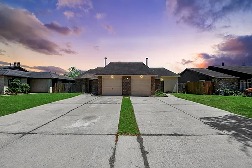 16425 Monte Carlo Ln Photo 1