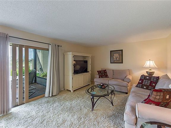 4th image of 96 Glades Blvd #511
