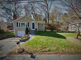 217 Macon Dr, Bridgeport, CT 06606