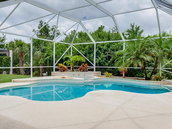 3rd image of 1136 Wild Flower Dr