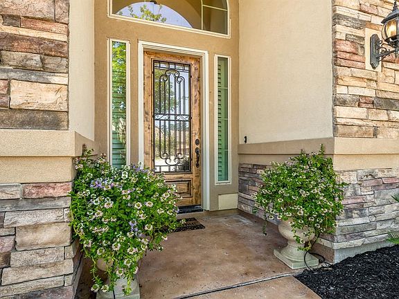 3rd image of 1207 Cornwall Way