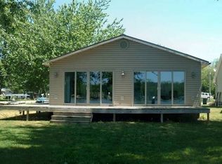60 E Sunny Acres S, Rome City, IN 46784