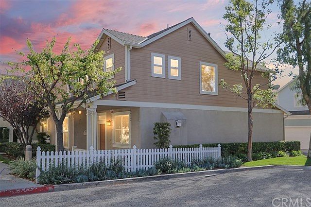 1st image of 86 Nantucket Ln