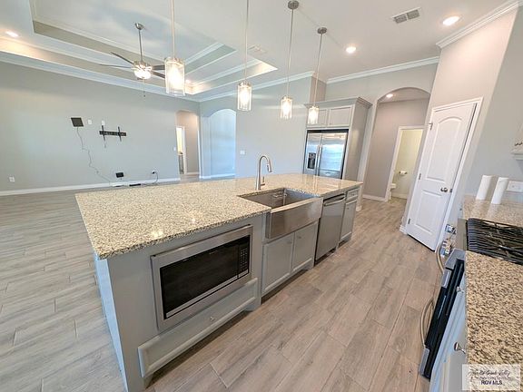 4th image of 2602 Martell St