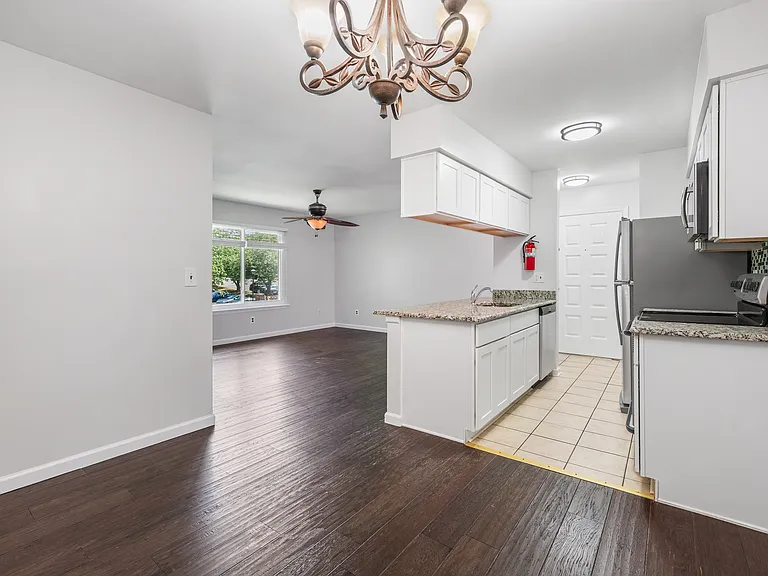 30 Bolton Ct — Photo 10