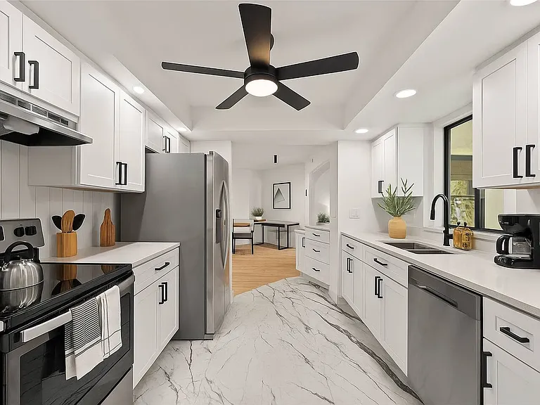 1009 El Dorado Pkwy W — Photo 5