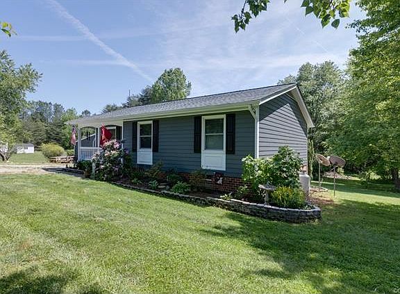 2nd image of 2829 Gaynel Dr