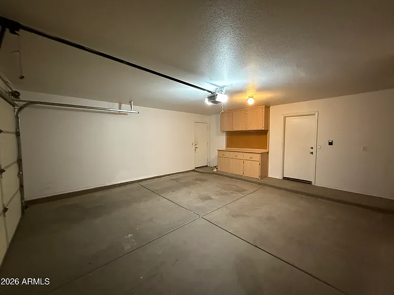 1253 N Spire Ct — Photo 43