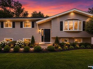 34 N Middletown Rd, Montvale, NJ 07645