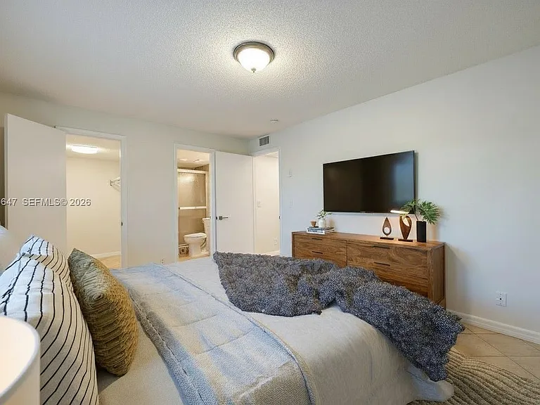 10001 W Atlantic Blvd #218 — Photo 17