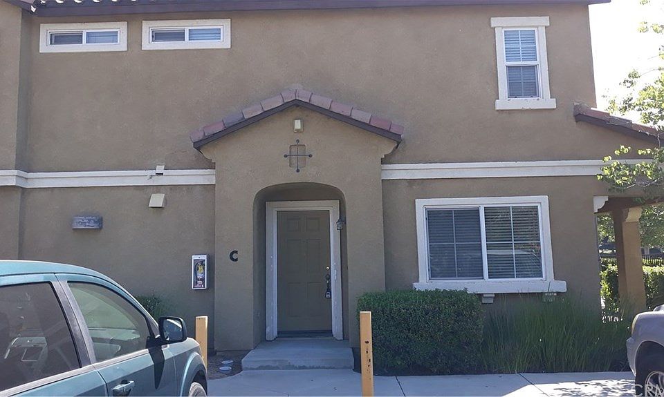 1st image of 25810 Iris Ave Unit C