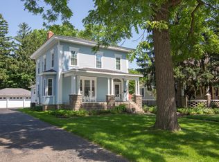 365 Pearl St, South Haven, MI 49090