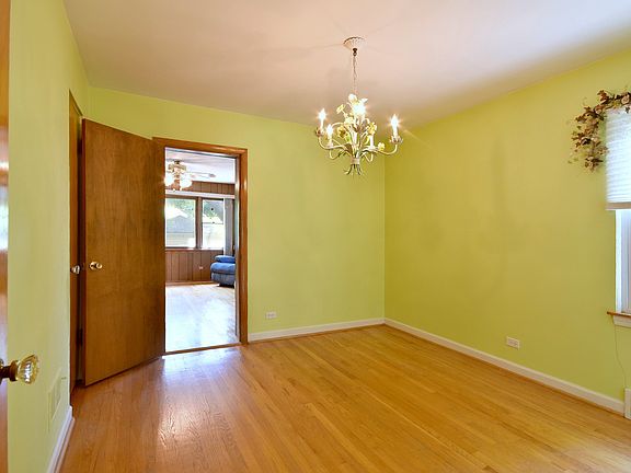 5th image of 7243 W Palatine Ave
