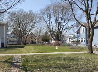 393 Toronto St, Saint Paul, MN 55102