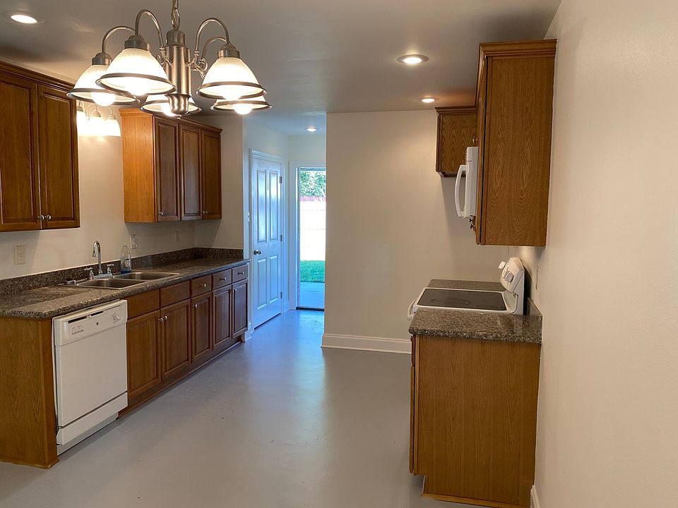 2nd image of 26138 Harvey Lavigne Rd #B
