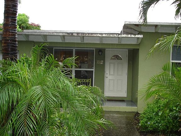 2nd image of 212 Princeton Dr