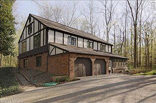 2nd image of 44623 Woodland Ave