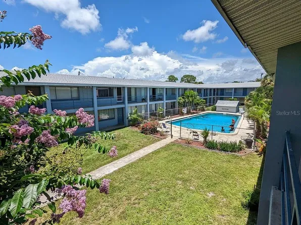 140 Minna Ln APT 214, Merritt Island, FL 32953