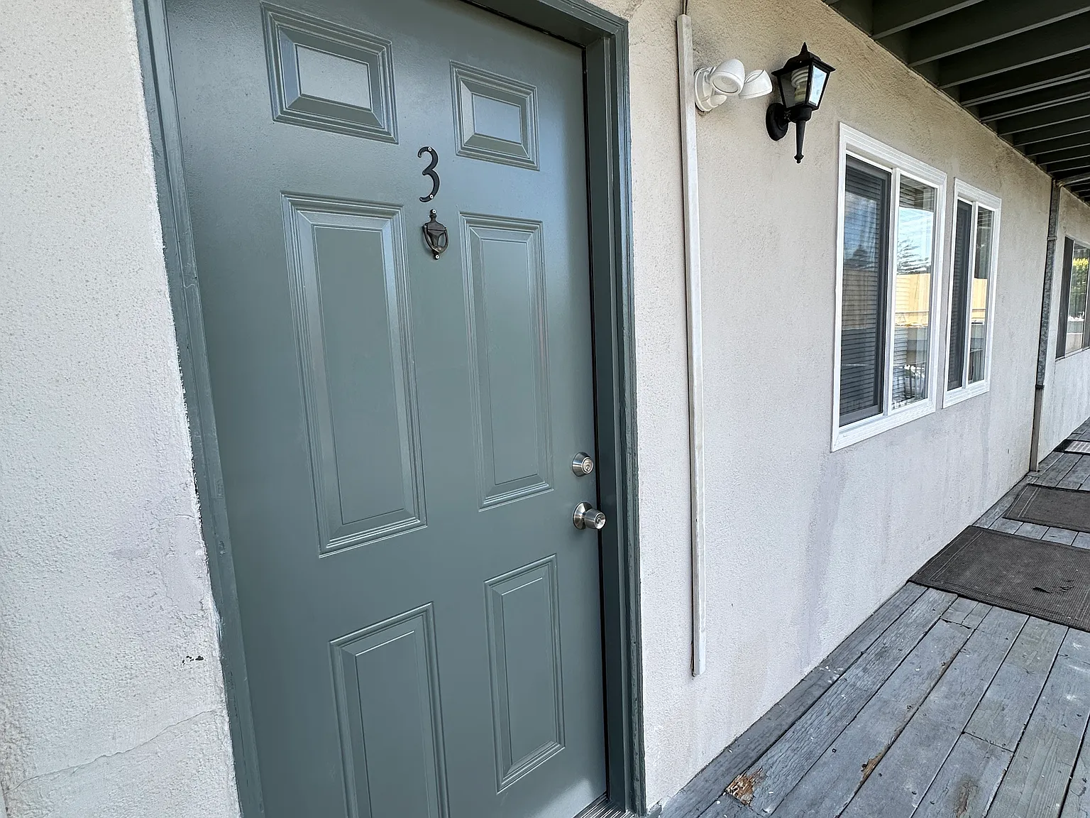 2 bed, 800 sqft, $3,200 — Photo 2