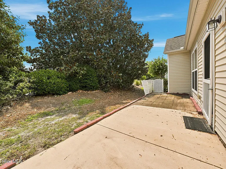 5028 Lagan Ct — Photo 32