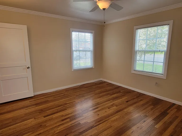 6324 Fruitridge Rd — Photo 12