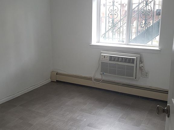 3rd image of 188 Beach 61st St #1