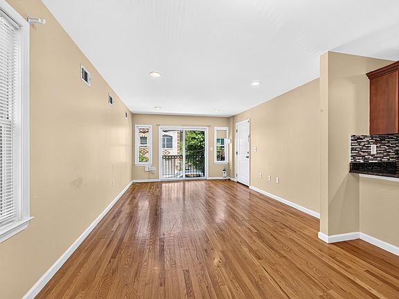 2nd image of 43 Manhattan Ave #1