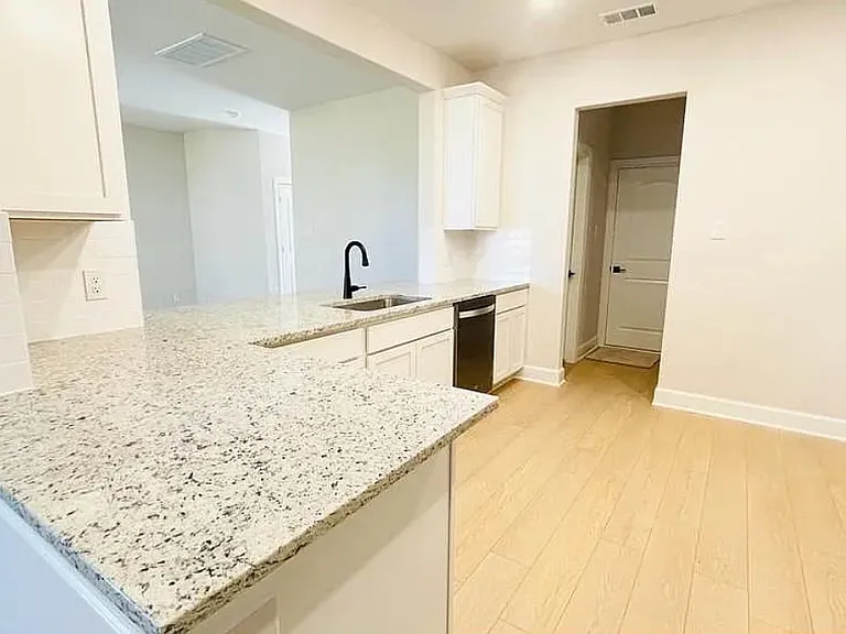 1323 Windermere Way — Photo 11
