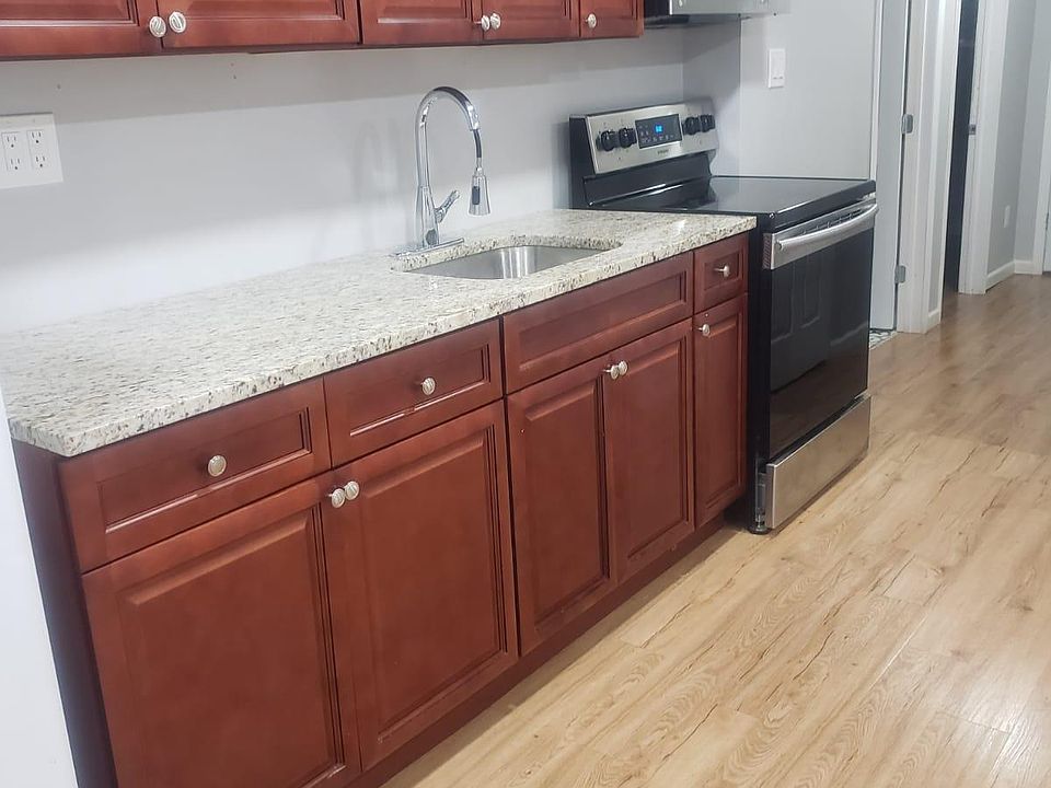 2nd image of 232 Temple St #4