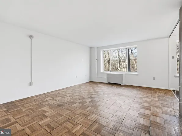 4100 W St NW APT 203, Washington, DC 20007