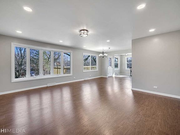5th image of 8527 Oriole Ct