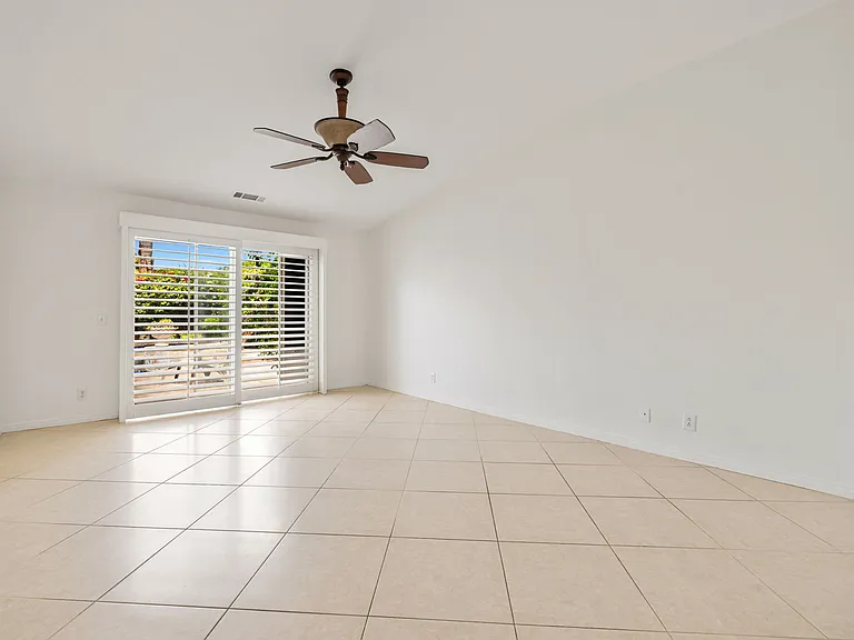 79940 Hancock Ct — Photo 18