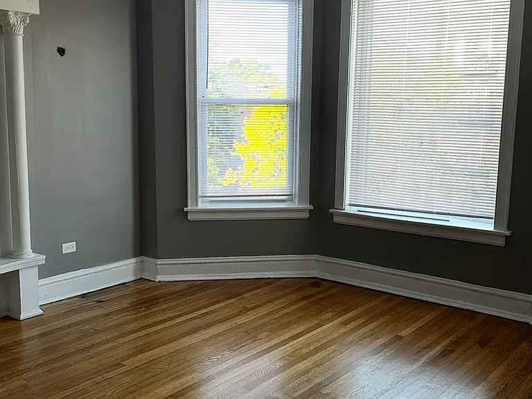 4444 S Indiana Ave #3 — Photo 2