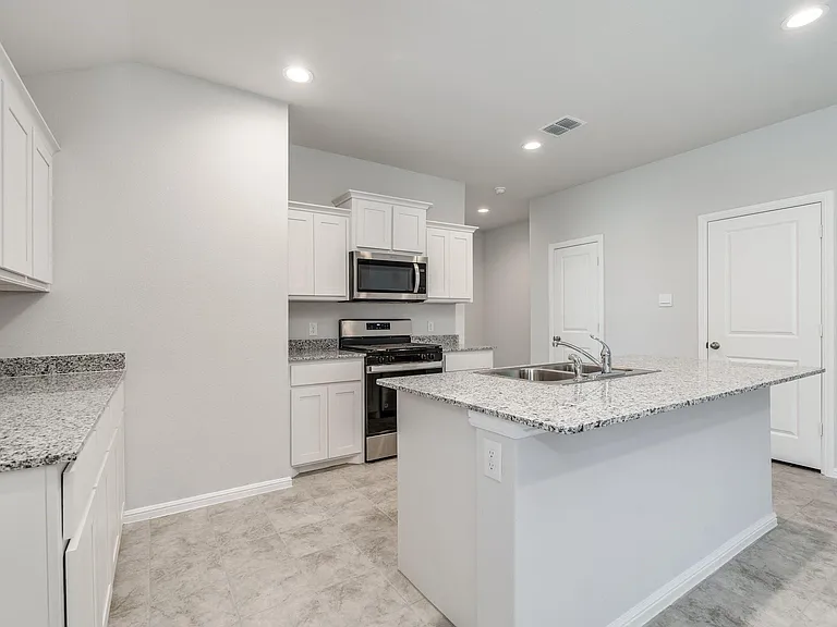 5812 Harvey Gap Ln — Photo 2