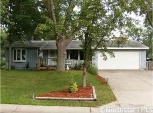 9342 Saratoga Ln N, Maple Grove, MN 55369