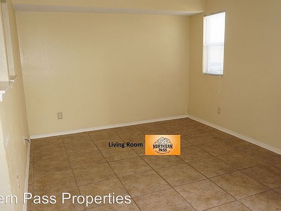 3rd image of 11024 Aqua Ct