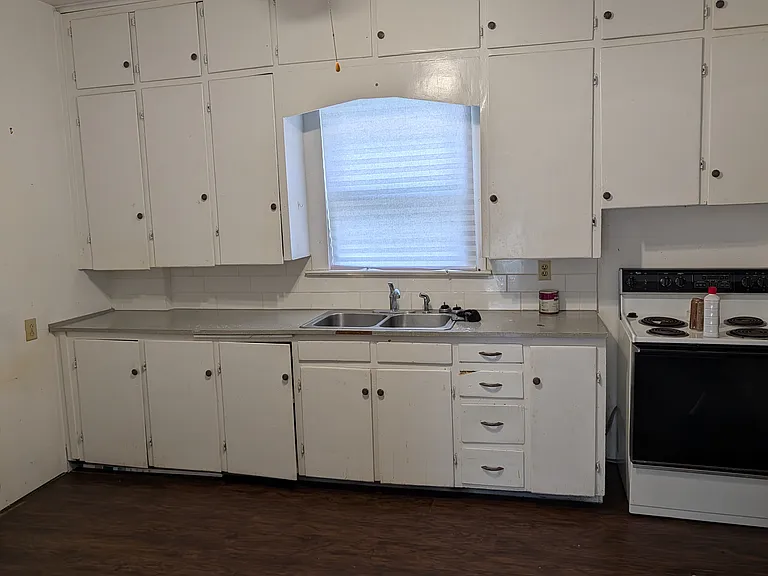 126 SW Buchanan St — Photo 7