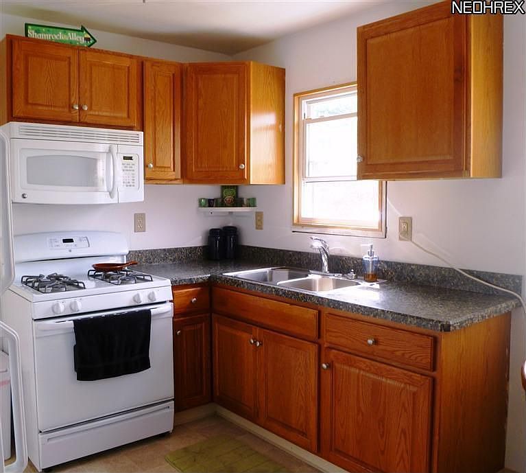 2nd image of 30020 Elgin Rd