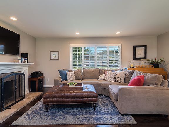 3rd image of 4272 Karensue Ave