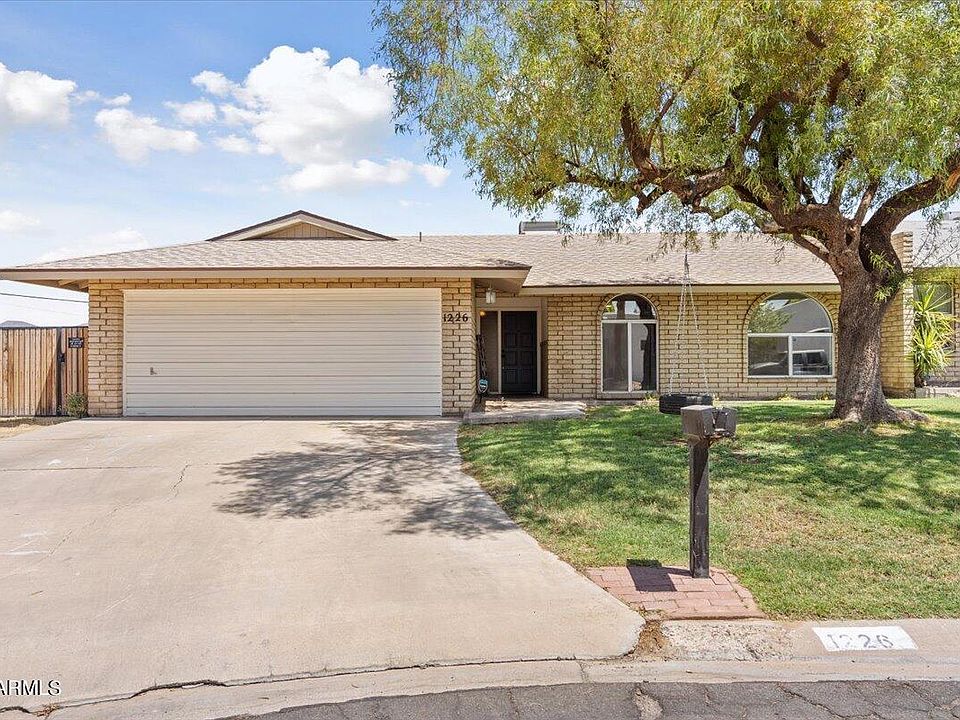 1st image of 1226 E ROYAL PALM Circle