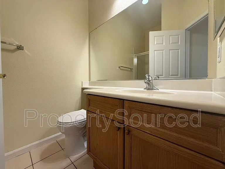 1633 Sparrowhawk St — Photo 31
