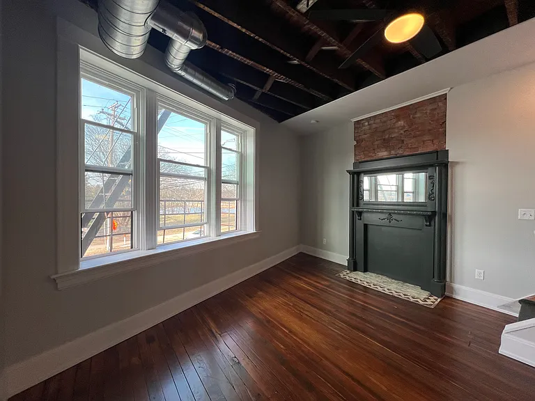4330 Spring Grove Ave #5 — Photo 6