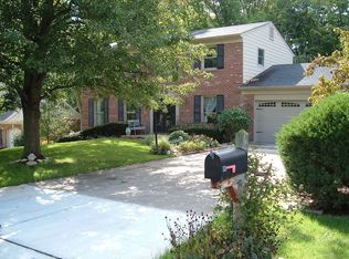 2207 Spinningwheel Ln, Cincinnati, OH 45244