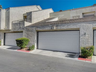 8949 Clairton Ct, Las Vegas, NV, 89117