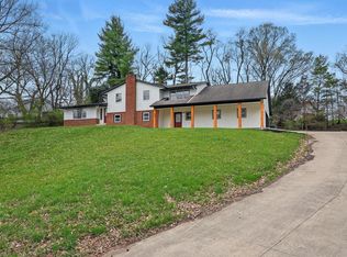 539 Yorkshire Dr, Newark, OH 43055