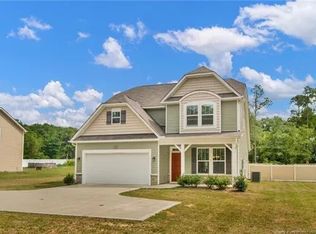 809 Montrose Rd, Raeford, NC 28376