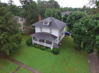 709 E Washington St, Marengo, IL 60152